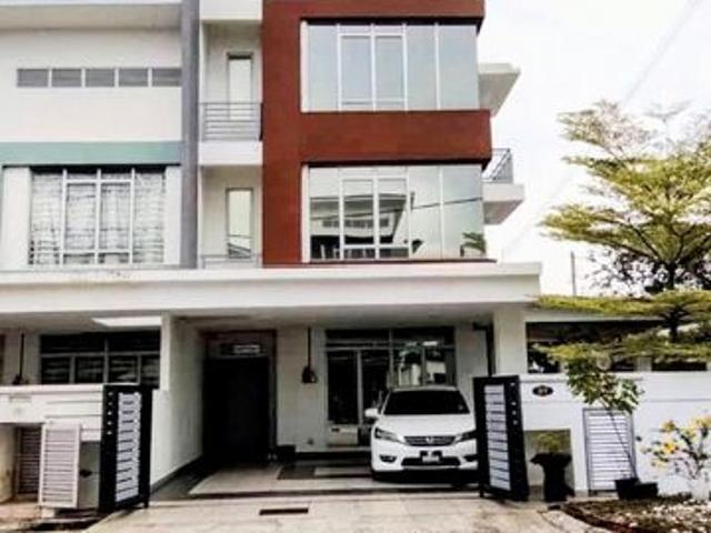 Taman Suria Warisan
