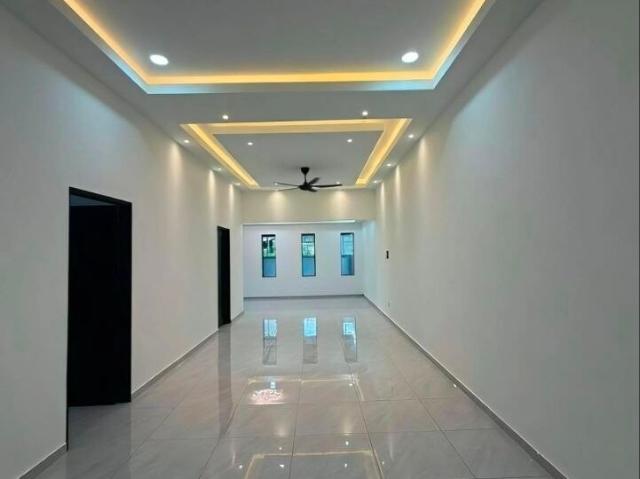 Taman Suria Single Storey Corner Lot, Fully Renovated, 4R3B, Freehold