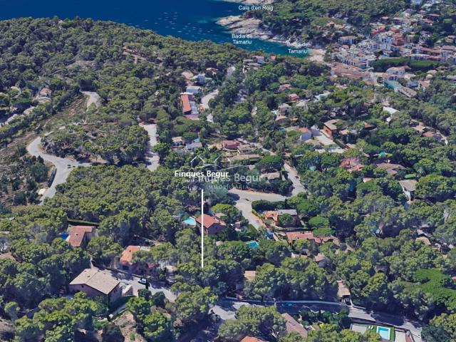 Tamariu, Parcela urbana de 865 m² con orientación sur a 1 km. 865m² Palafrugell