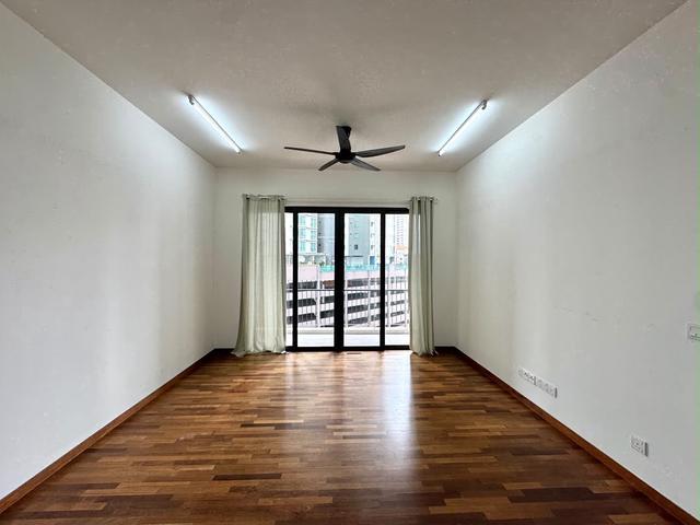 Tamarind 1047sf partially furnished facing jazz tanjung tokong