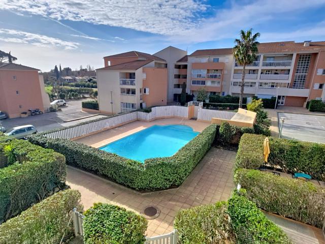 TAMARIS APPARTEMENT T2 AVEC TERRASSE ET PLACE DE PARKING