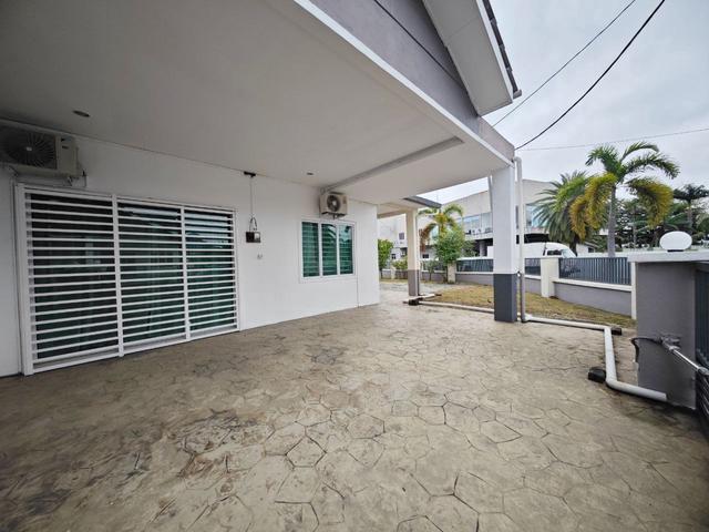 TAMBUN 1 Storey Terrace Corner Lot Gated Guarded 3R2B Aeon