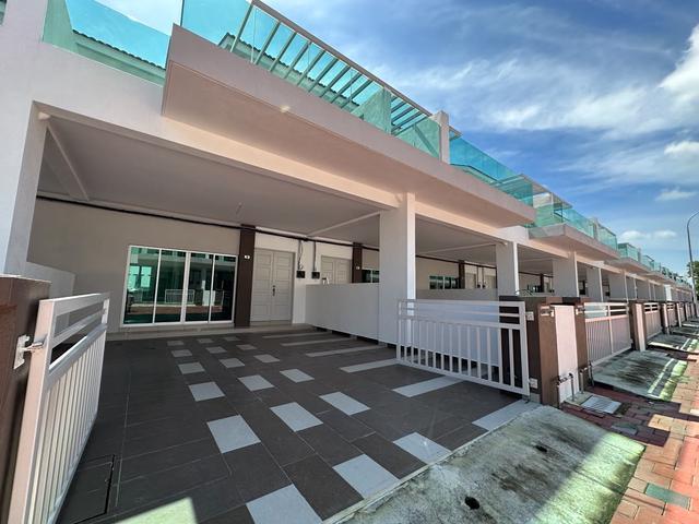 Tambun Royale Heights GGuarded Large New Terrace House For Sales