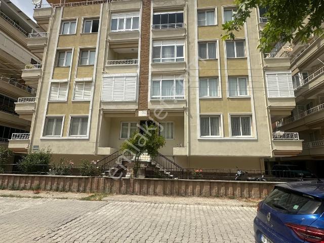 Tamer'den Altınkumda 3+1 Arakat Asansörlü Uygun Fiyatlı Daire