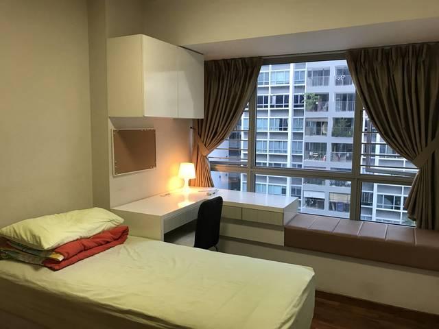 Tampines 518 DBSS beautiful room