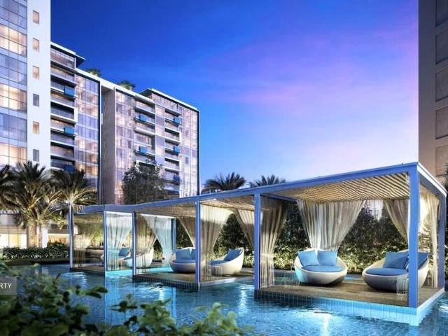 Tampines Avenue 3 D18, Condominium