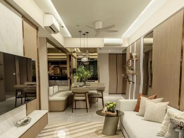 Tampines North Drive 1 D18, Condominium