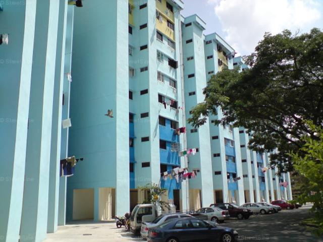 Tampines Street 21 Tampines, HDB 2 Rooms