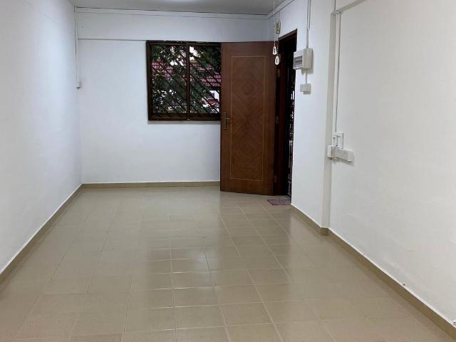 Tampines Street 21 Tampines, HDB 3 Rooms