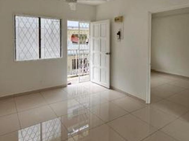 Tampoitaman Cempaka flatlevel 3 tingkat 3full loan cash out