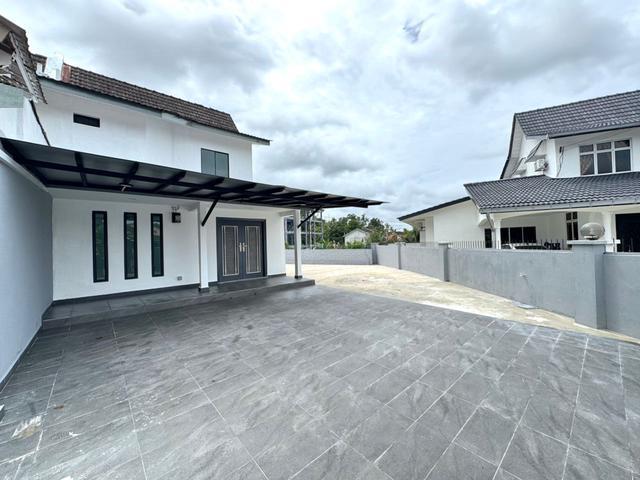 Tampoi Bandar Baru Uda Double Storey Endlot wit Land nr Larkin Angsana