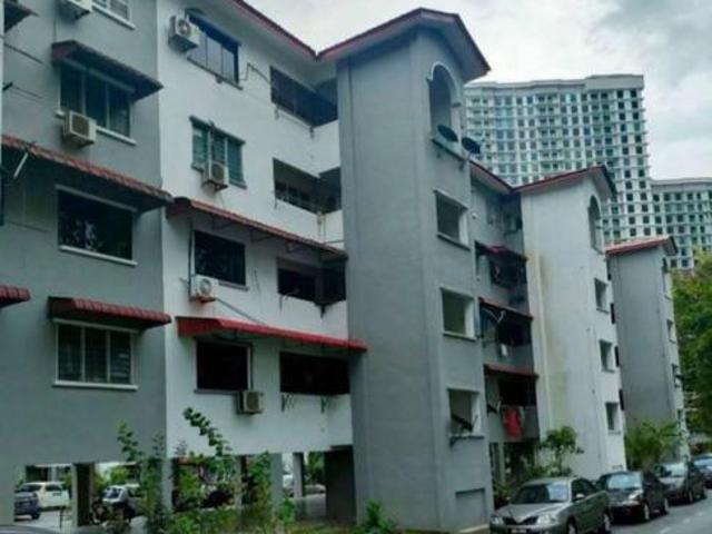 Tampoi Taman Bukit Mewah Jalan Mewah Ria Flat Level 4
