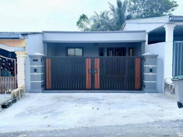Tampoi Taman Desa Rahmat 1 Storey Low Cost Fully Reno Fully Extend