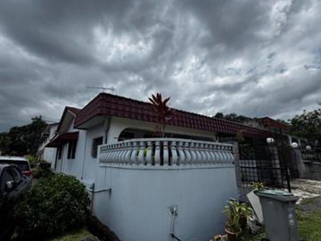 FULL LOAN Tampoi Taman Johor Single Storey End Lot Paradigm Mall