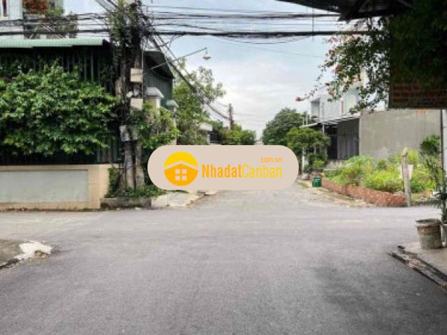 Tân hiệp sổ riêng thổ cư tặng căn nhà cấp 4