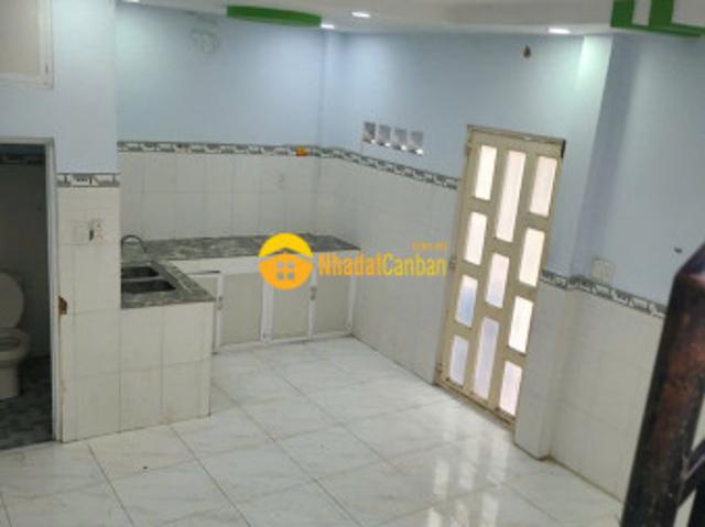Tân sơn nhì nhà hẻm xe hơi giá rẻ 3 tỷ 1 sổ hồng riêng