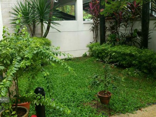 Tan Sim Boh Road D11, Semi