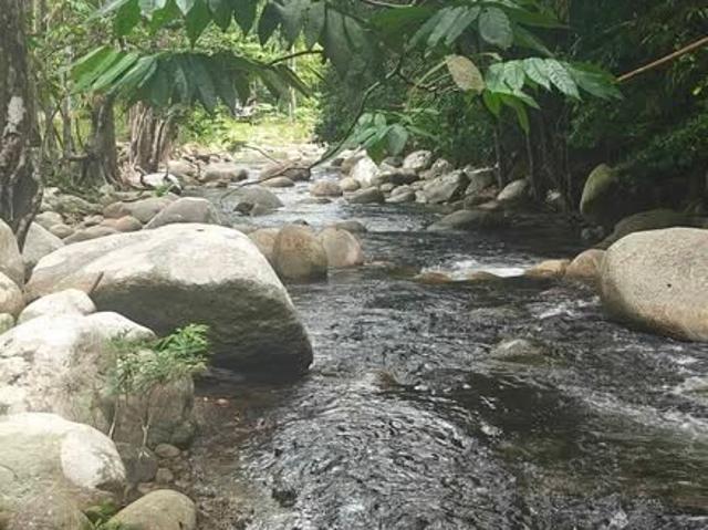Tanah 3.4 Ekar bersama Sungai Cantik Berjeram Tanjung Malim