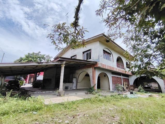 Tanah dan rumah untuk dijual di KUALA BESUT depan MR DIY PACHAKAN