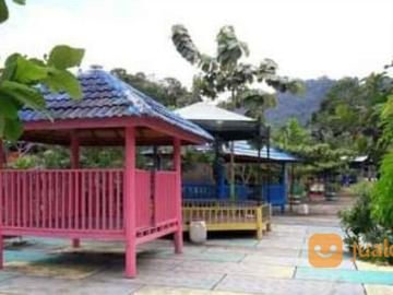 Tanah dan Water Boom