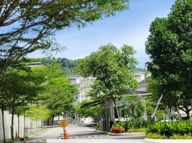 Tanah Lelong Hutan Rekreasi Bukit Kiara
