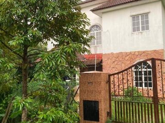 Tanah Lot berserta rumah berdekatan Putrajaya Desa Pinggiran Putra