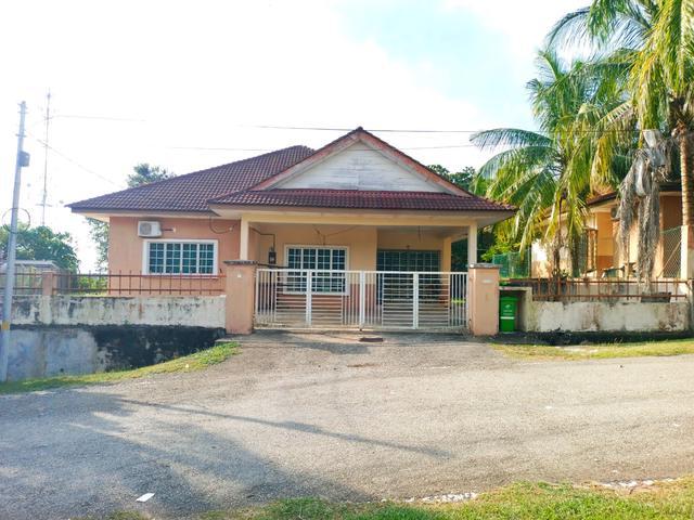 TANAH LUAS Banglo Setingkat Taman Gau Makmur Temerloh Pahang