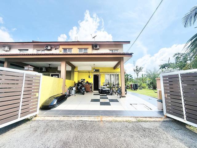 TANAH LUAS CORNER Double Storey Taman Idaman Murni Salak Tinggi