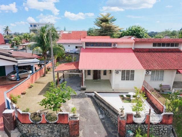 Tanah Luas Rumah SemiD Taman Bukit Ampangan