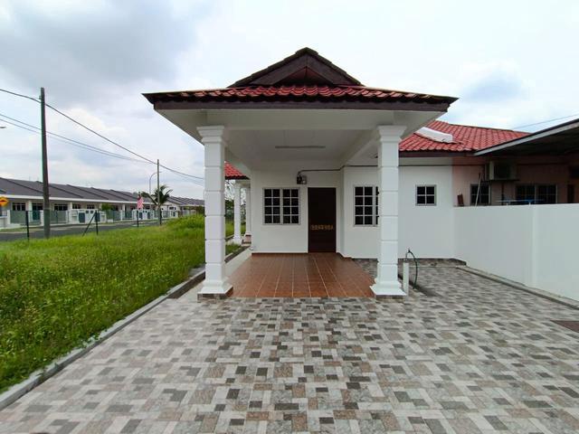 Tanah Luas SemiD Setingkat Jln Balam Telok Panglima Garang