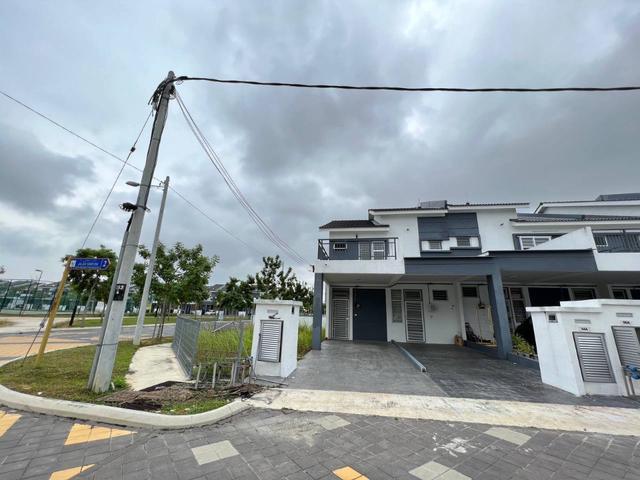 Tanah Luas Townhouse Corner Lot Simfoni Perdana LBS Puncak Alam Eco