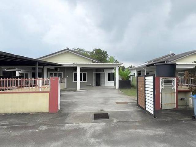 TANAH PANJANG Single Storey SEMI D Telok Panglima Garang For Sale