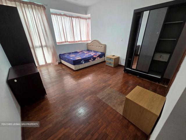 Tanamera Crest D16, Condominium