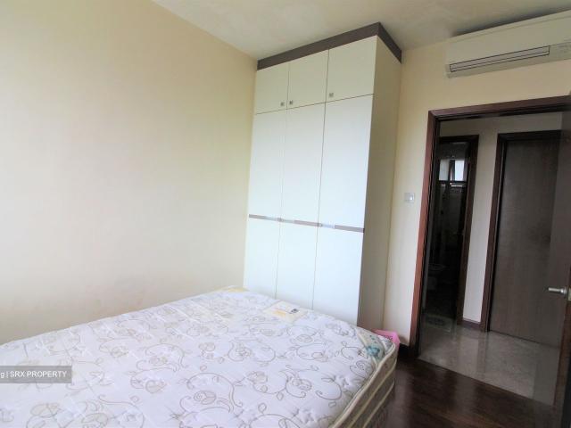Tanamera Crest D16, Condominium