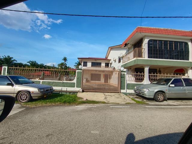 Tangkak Taman Sri Ledang double storey corner lot low cost house