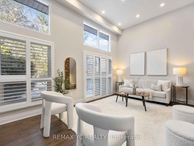 Tangle Briarway Townhouses | Condos. Ca