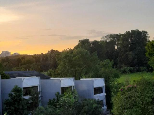 Tanglin Hill Condominium D10, Condominium