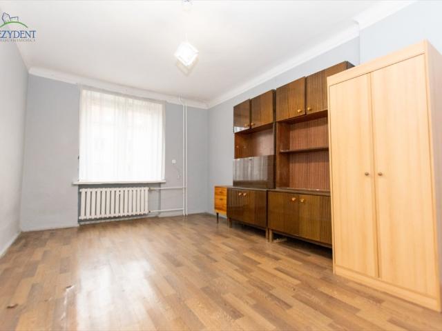 Tanie 2 pokojowe mieszkanie do remontu z parkingiem