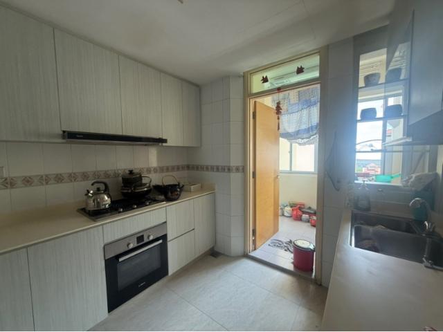Tanjong Ria Condominium Room Rental, $1,400, 1 Bed 1 Bath 150 sqft $9.33 psf