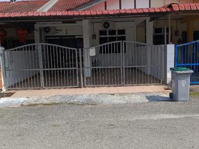 Tanjung Minyak jaya single storey house