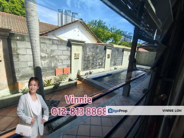 Tanjung Bunga 1.5 Storey Semi D For Sale