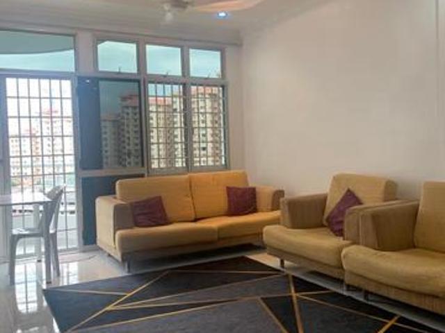 Tanjung Bungah unit for RENT Ready to move in Big unit with low pric