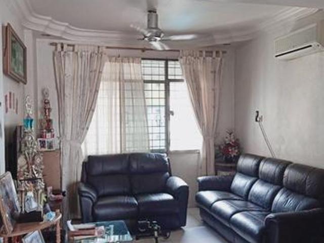 Tanjung Indah 1 apartment Raja Uda for sale nearby Butterworth