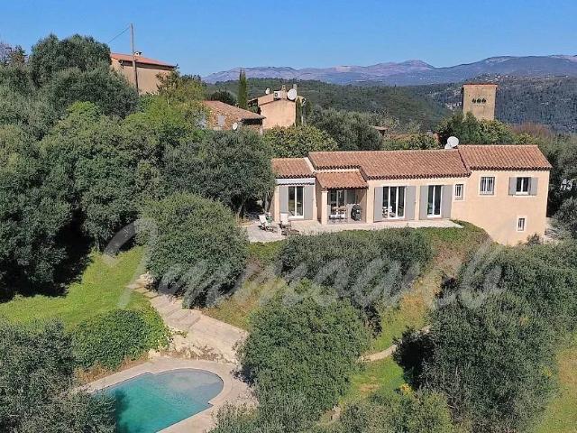 Tanneron – Villa de plain pied avec vue panoramique, piscine et