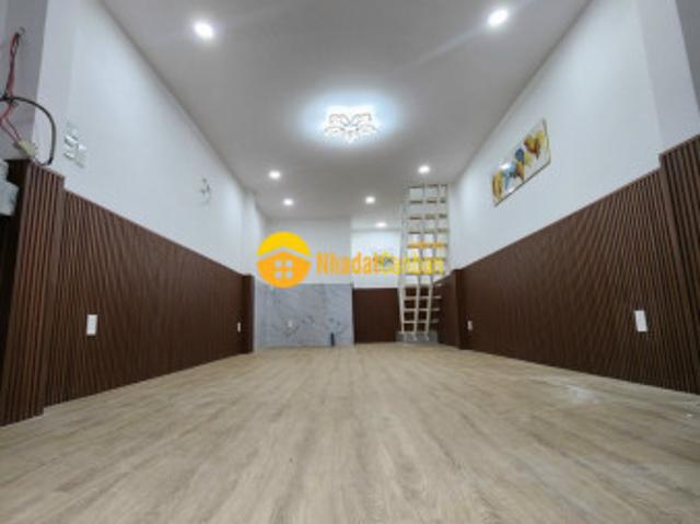 Tanphu lê thúc hoạch chỉ 3,75tỷ, hẻm xe hơi, 29m, sat hẻm xe hơi, nhà mới xách vali vào ở ngay