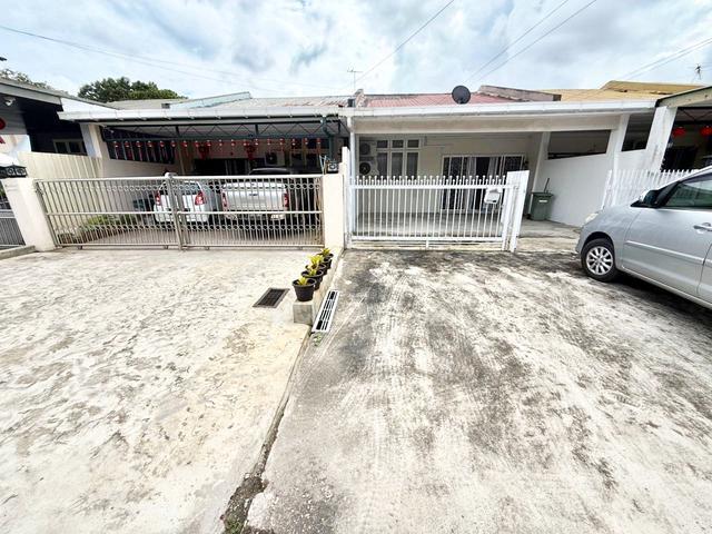 Tabuan Dusun Single Storey Intermediate House