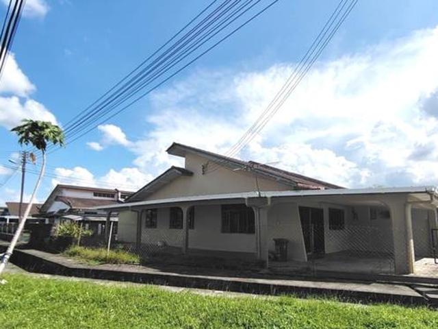 Tabuan Laru Single Storey Terrace Corner