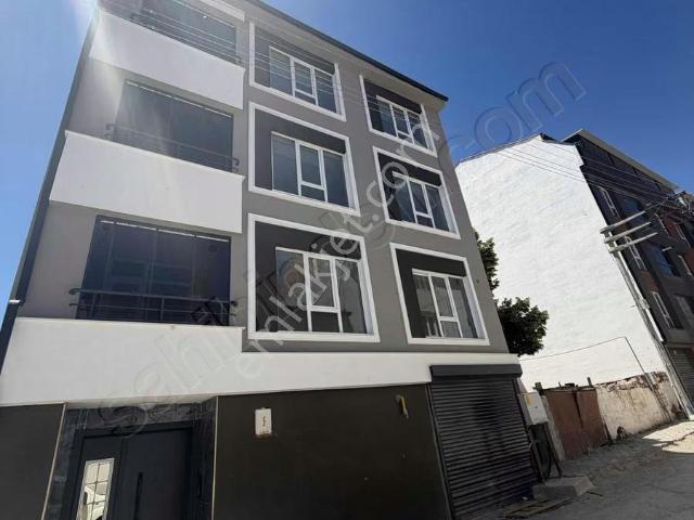 Tab Premıum'dan Çamlıca Mah.satılık Lüx Ara Kat 1+1 Daire