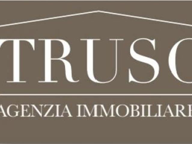 Tabaccheria centralissima ad Arezzo, ottimi incassi