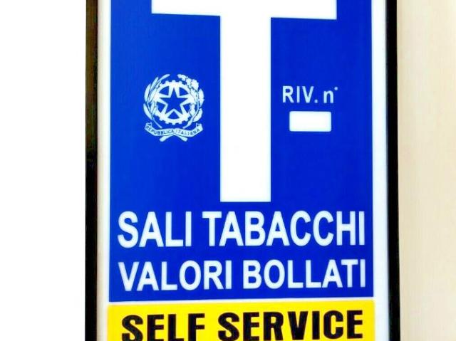 Tabaccheria in vendita a Castelnuovo Magra
